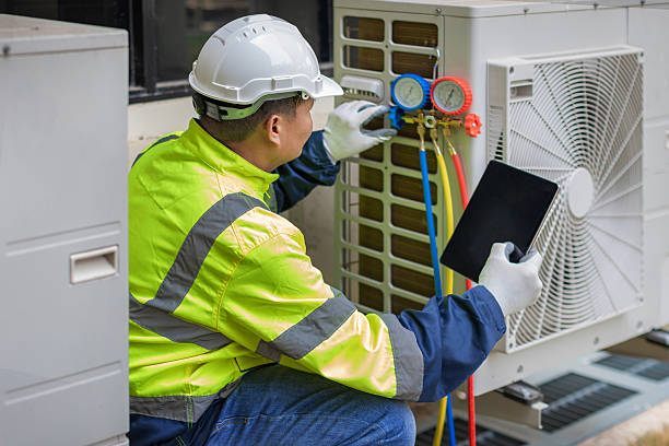 Professional Hvac technician working in Edwardsburg, MI